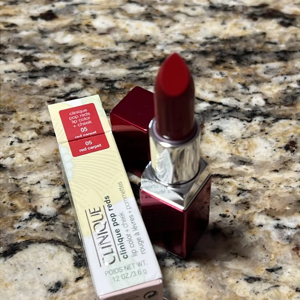 ♣️🌙Clinique Red Carpet Lip Color + Cheek